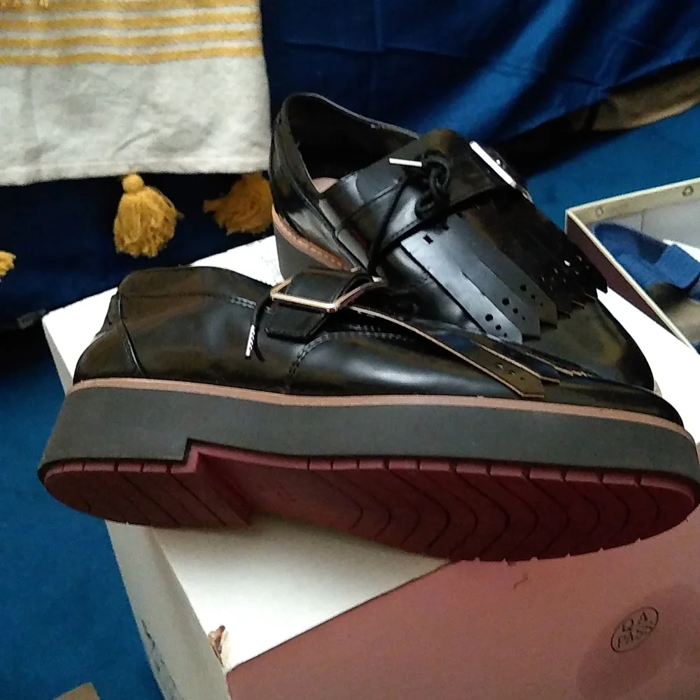 Loafer - Picture 2 of 10